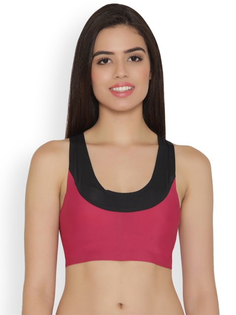 

Clovia Padded Non-Wired Racerback Sports Bra, Maroon