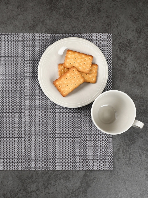 

Pure Home and Living Silver Set of 6 Table Mats