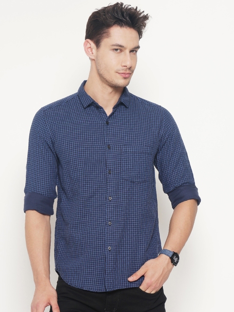 

IVOC Men Blue Slim Fit Checked Casual Shirt