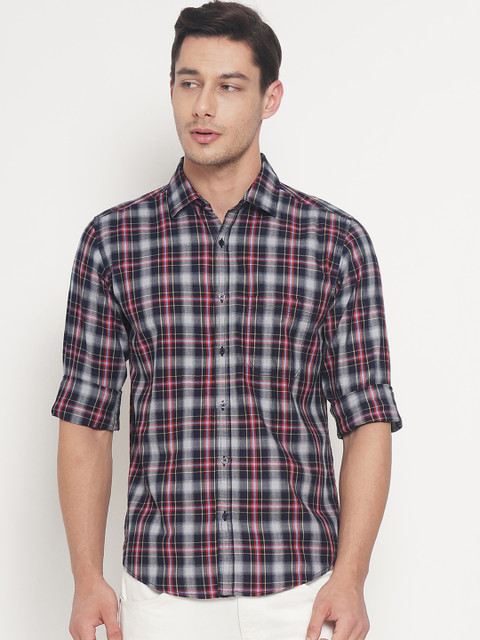 

IVOC Men Navy Blue & Red Slim Fit Checked Casual Shirt