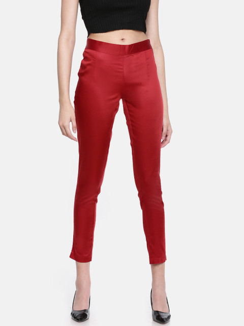 

Go Colors Women Red Relaxed Regular Fit Solid Cropped Cigarette Trousers