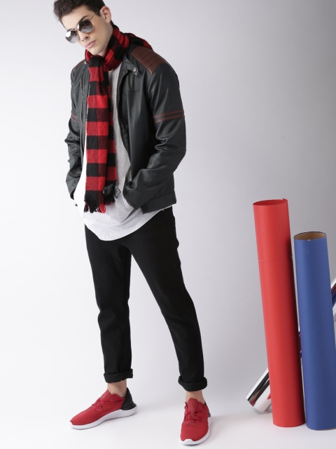 

Harvard Men Black Solid Tailored Jacket