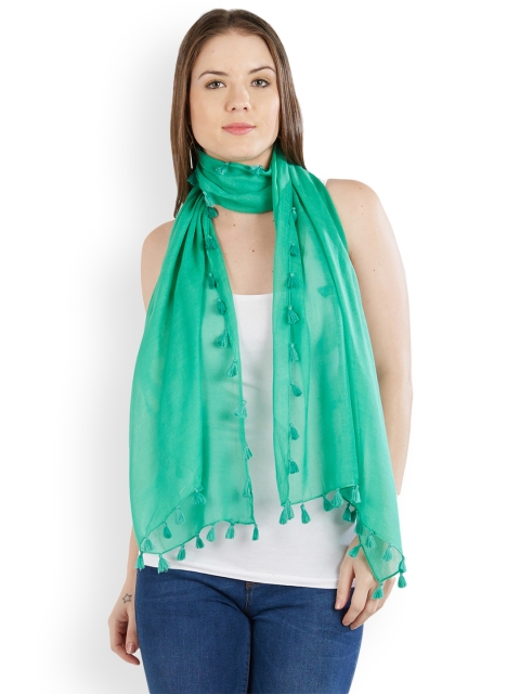 

Vozaf Women Green Solid Stole