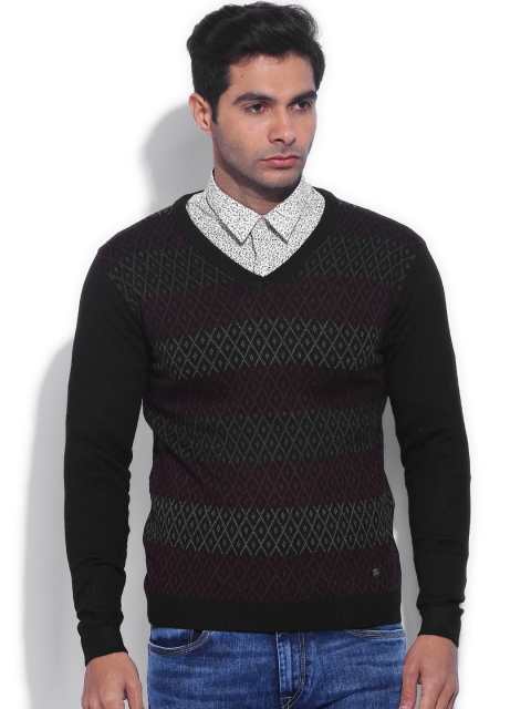 

Arrow New York Black Argyle Patterned Woollen Sweater