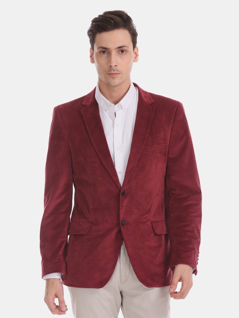

Arrow New York Men Maroon Zero Calorie Fit Solid Velvet Single-Breasted Blazer