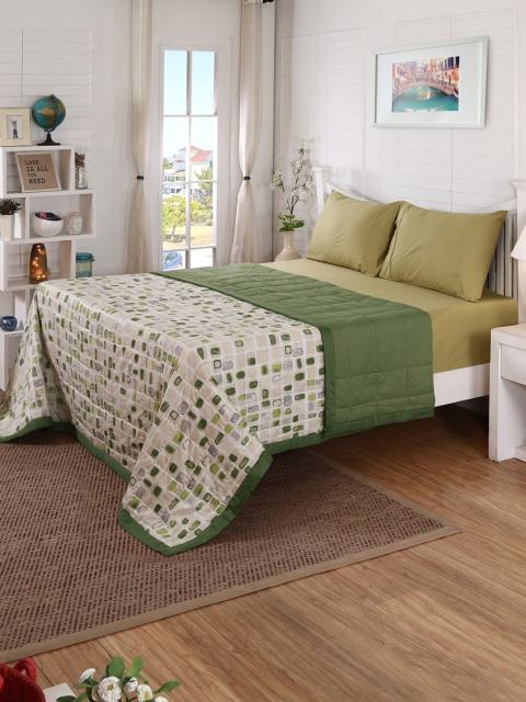 

MASPAR Green & Beige 120 GSM Abstract AC Room Double Bed Quilt