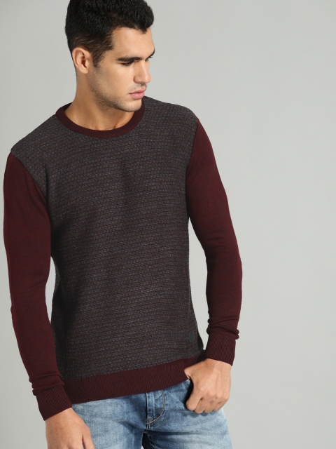 

Roadster Men Maroon & Grey Solid Pullover