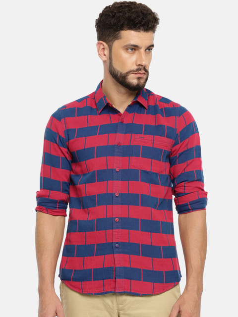 

Lee Men Red & Blue Slim Fit Striped Casual Shirt