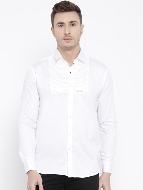 

DENNISON Men White Comfort Slim Fit Solid Casual Shirt