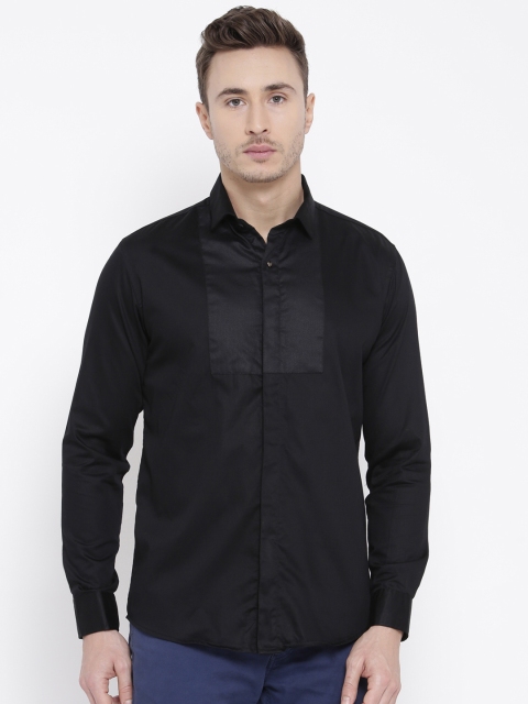 

DENNISON Men Black Comfort Slim Fit Solid Casual Shirt