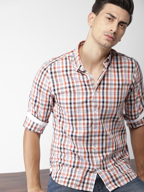 

INVICTUS Men Red & White Slim Fit Checked Casual Shirt