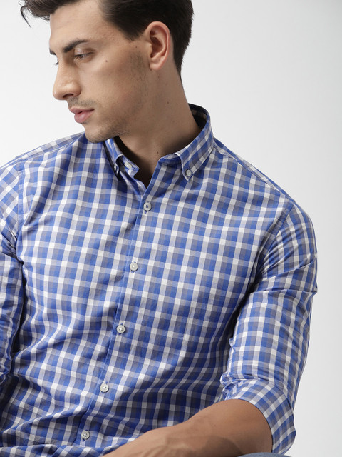 

INVICTUS Men Blue & White Slim Fit Checked Casual Shirt