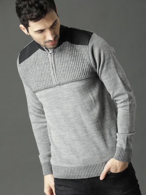 

Roadster Men Grey Solid Pullover