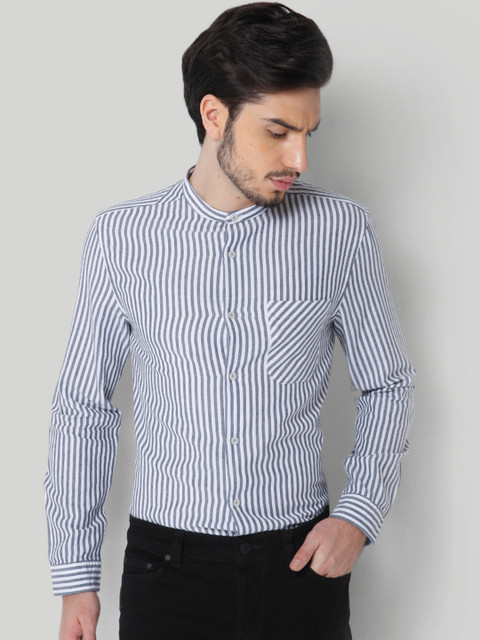 

ONLY & SONS Men White & Navy Blue Slim Fit Striped Casual Shirt