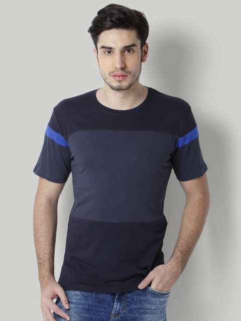 

ONLY & SONS Men Blue Colourblocked Round Neck T-shirt