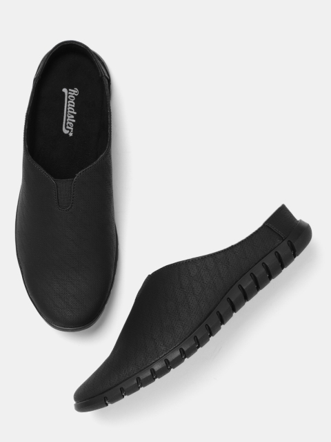 

Roadster Men Black Comfort Sandals