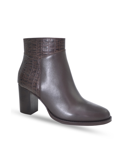 

Saint G Women Brown Solid Leather Heeled Boots