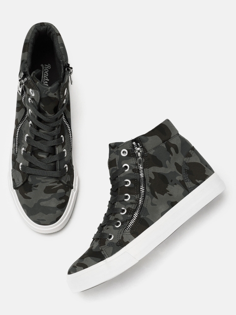 

Roadster Women Grey Printed Mid-Top Sneakers