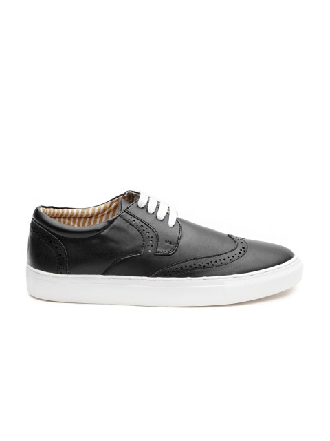 

Carlton London Men Black Brogues