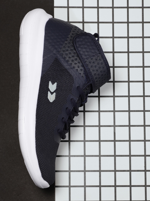 

Crew STREET Men Navy Blue Sneakers