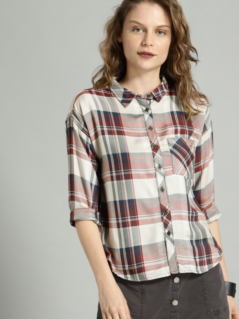 

Roadster Women Maroon & Navy Relaxed Regular Fit Checked Casual Shirt