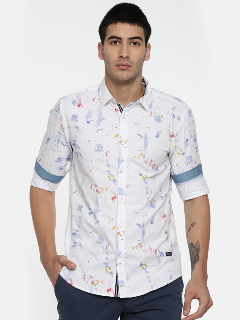 

CAMLA Men White & Blue Regular Fit Printed Casual Shirt