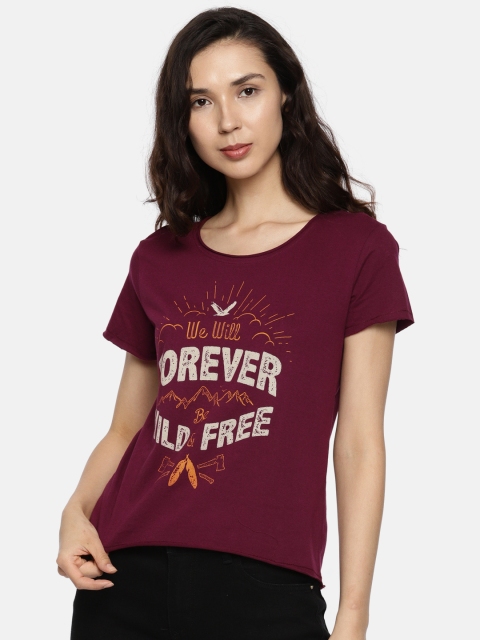 

People Women Maroon Printed Round Neck T-shirt