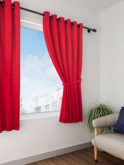 

Lushomes Red Solid Window Curtain