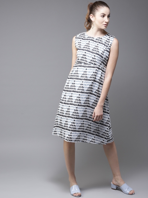 

Moda Rapido Women White & Navy Printed Fit & Flare Dress