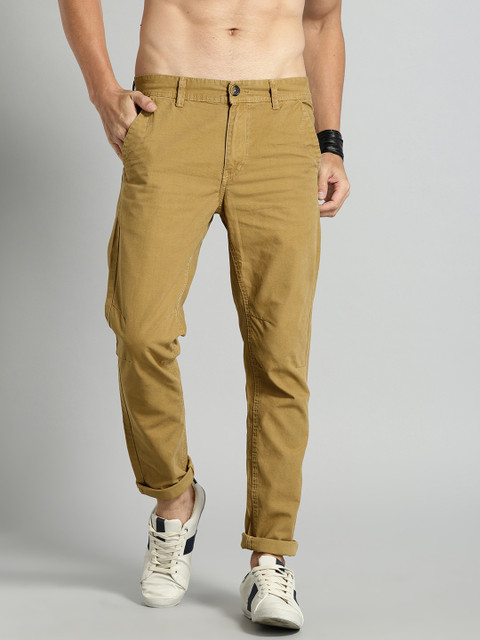 

Roadster Men Khaki Solid Chinos
