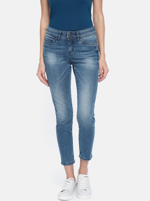 

Vero Moda Women Blue Slim Fit Mid-Rise Clean Look Stretchable Cropped Jeans