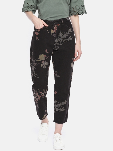 

Vero Moda Women Black Printed Straight Fit High-Rise Clean Look Stretchable Cropped Jeans
