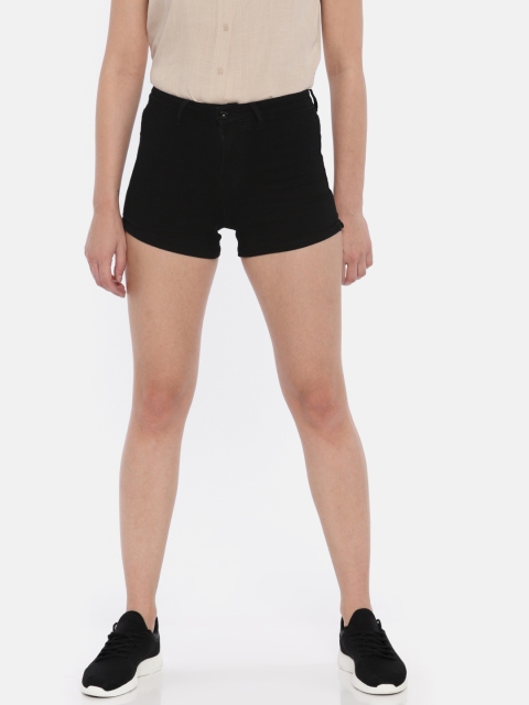 

Deal Jeans Women Black Solid Skinny Fit Denim Shorts