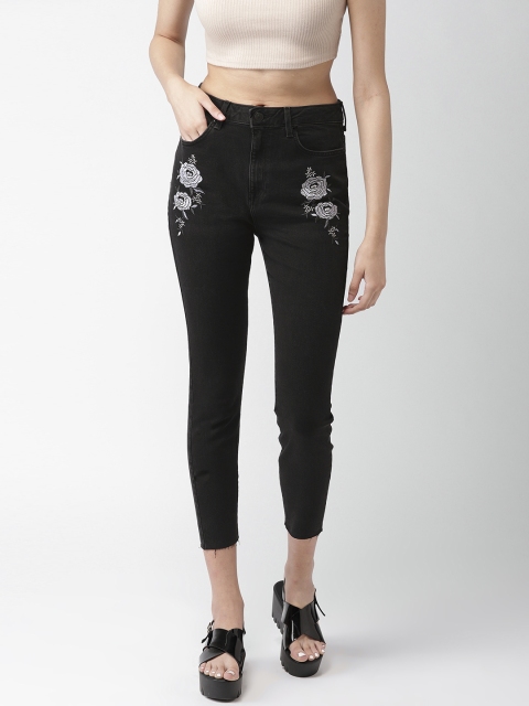 

FOREVER 21 Women Black Slim Fit Mid-Rise Clean Look Stretchable Cropped Jeans