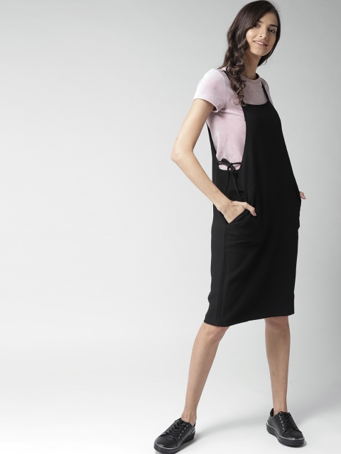 

FOREVER 21 Women Black Solid Pinafore Dress
