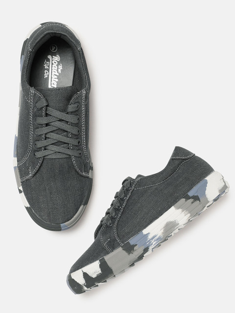 

Roadster Women Grey Sneakers