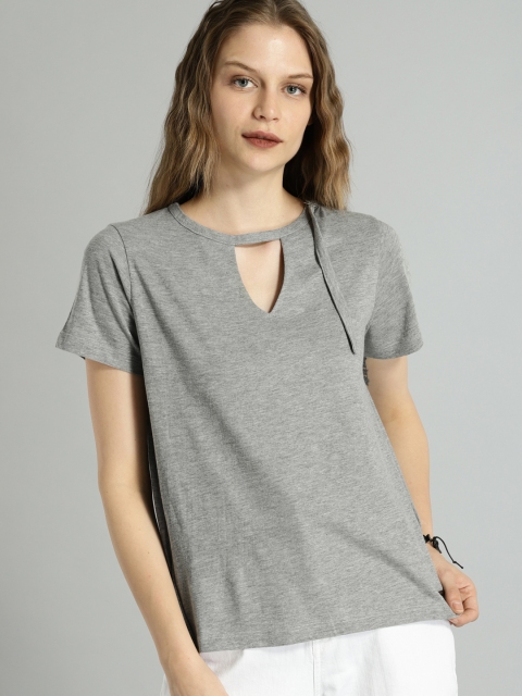 

Roadster Women Grey Solid Round Neck T-shirt