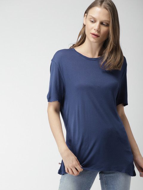

Tommy Hilfiger Women Blue Round Neck T-shirt