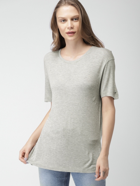 

Tommy Hilfiger Women Grey Solid Round Neck T-shirt