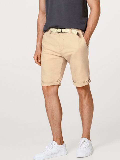 

ESPRIT Men Beige Solid Slim Fit Regular Shorts