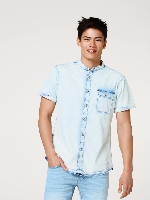

ESPRIT Men Blue Slim Fit Faded Chambray Casual Shirt