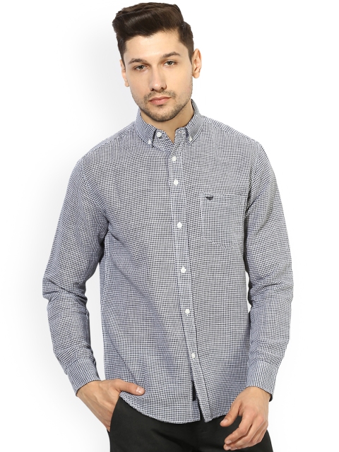 

Red Tape Men Black & White Regular Fit Printed Casual Shirt