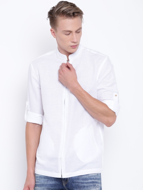 

Cottonworld Men White Regular Fit Solid Casual Shirt