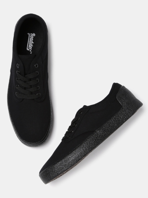 

Roadster Men Black Sneakers