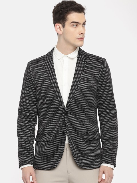 

INVICTUS Men Black Single-Breasted Blazer