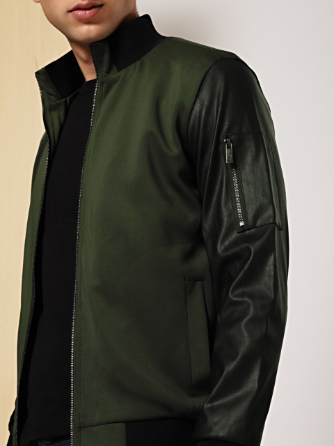 

INVICTUS Men Olive Green Solid Bomber