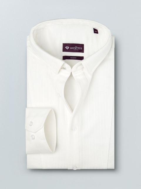 

INVICTUS Men White Slim Fit Knitted Stretchable Semiformal Shirt