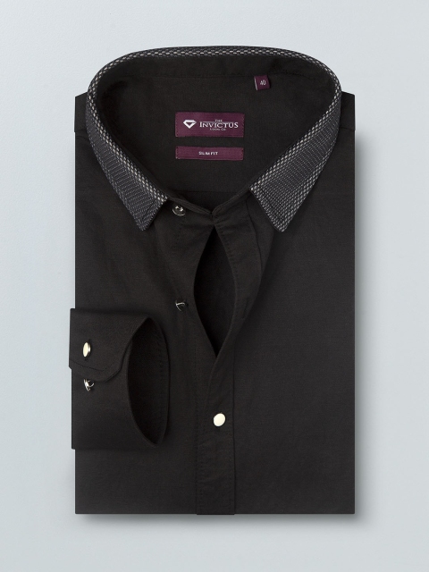 

INVICTUS Men Black Slim Fit Knitted Stretchable Semiformal Shirt