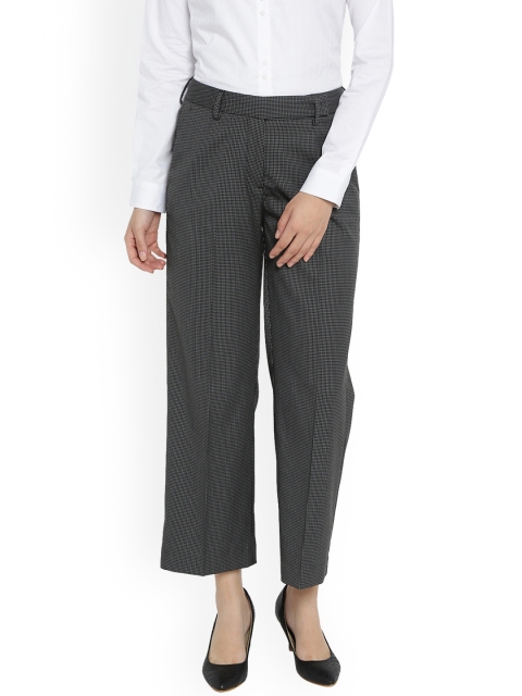 

Van Heusen Woman Women Black & White Regular Fit Printed Regular Trousers