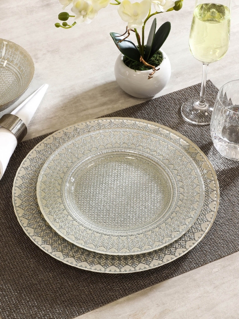 

Pure Home and Living Cream-Coloured Textured Glass Plate